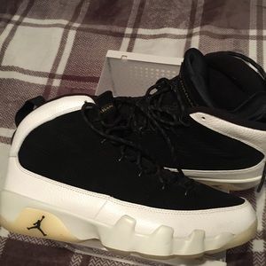 Air Jordan 9 Retro